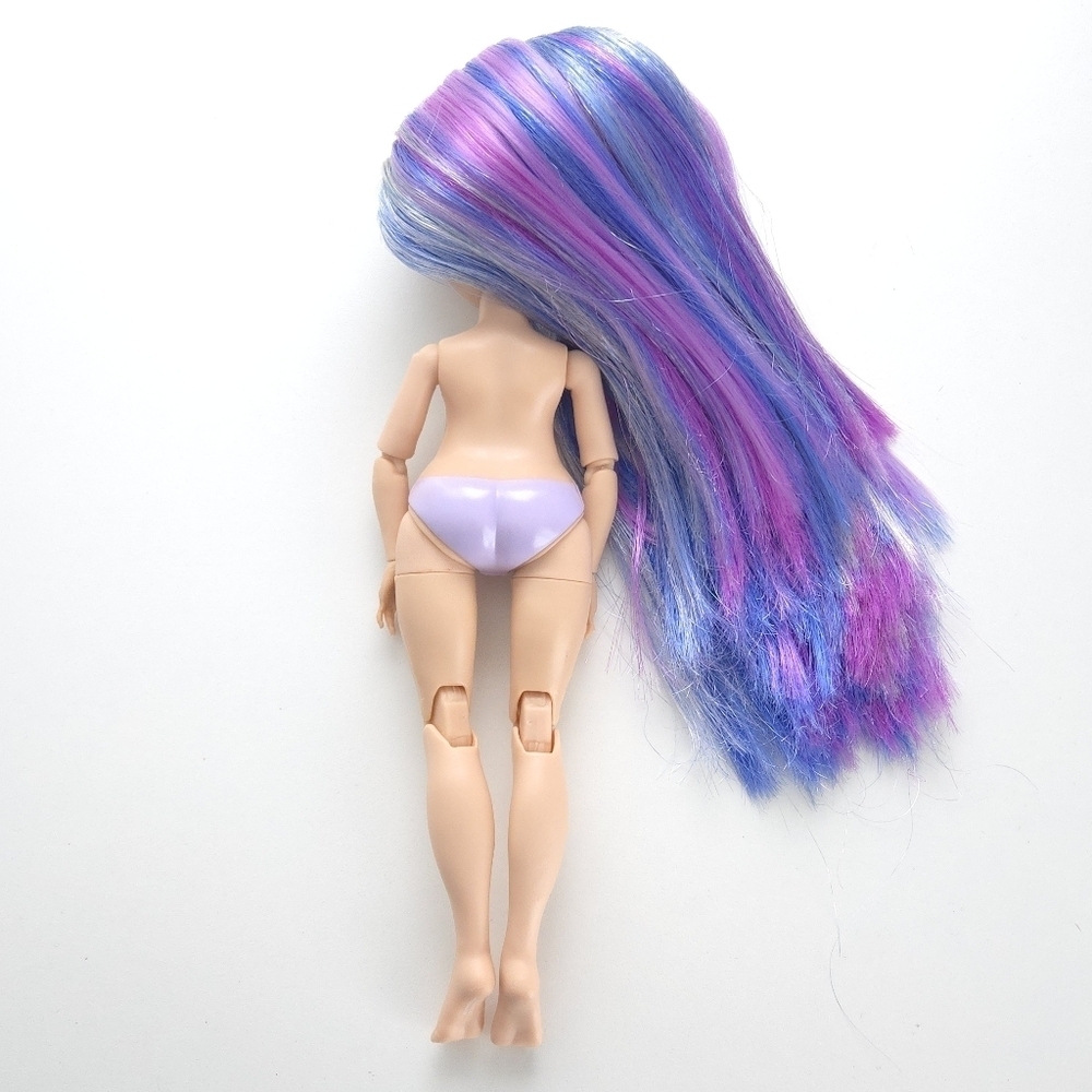 Rainbow High Violet Willow Purple Fashion Doll - Picture 7 of 13